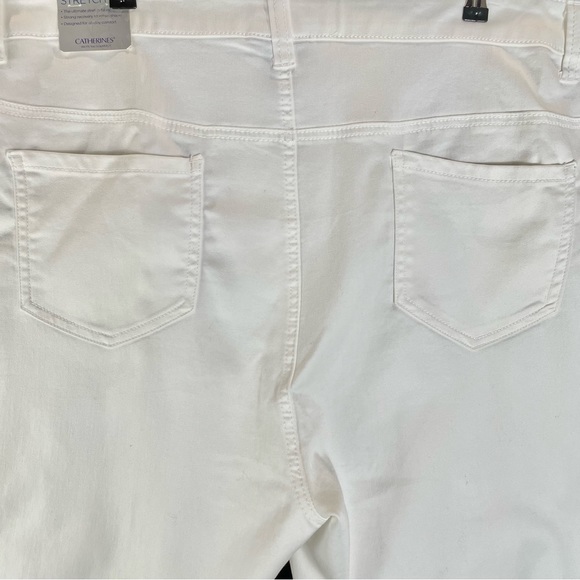 Catherine’s White Sateen Stretch Denim Capris Women’s Size 30w - Picture 5 of 7